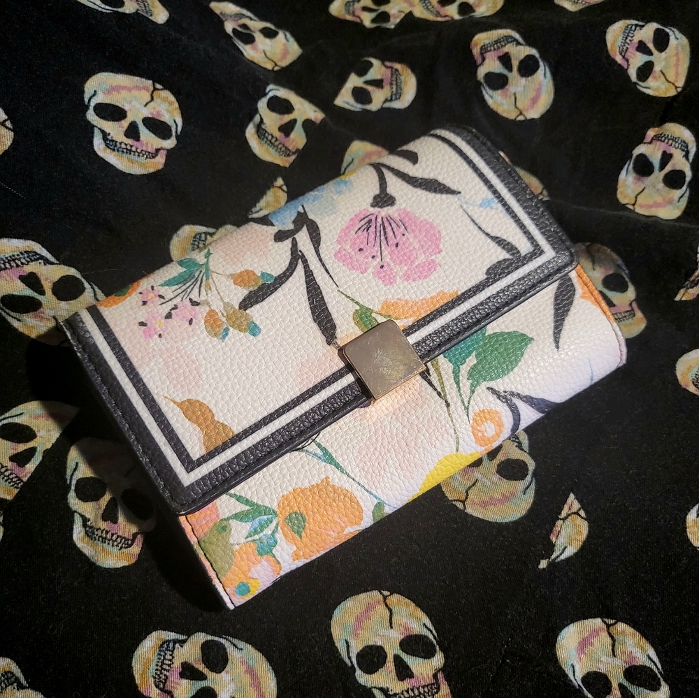 Floral Trifold wallet